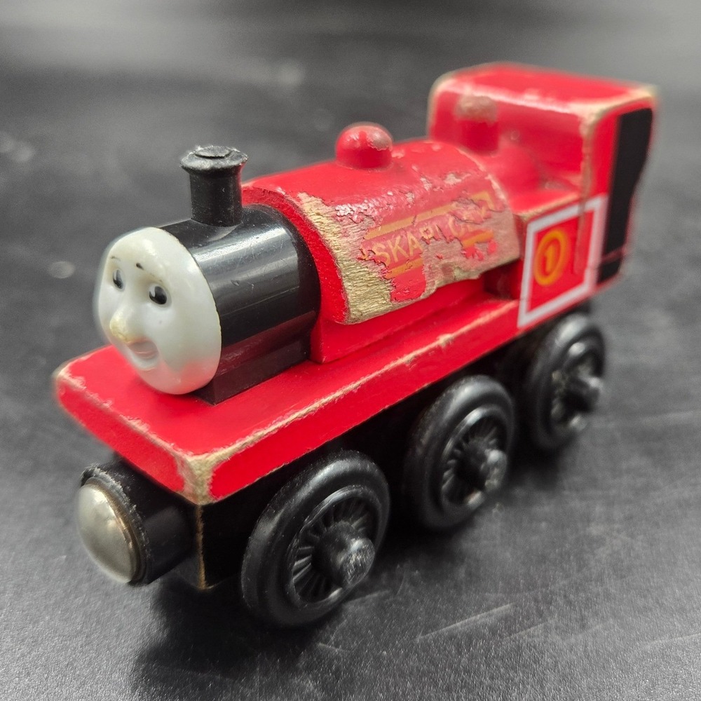 Thomas & Friends Wooden Railway Skarloey Red Engine Number 1 Magnetic Train